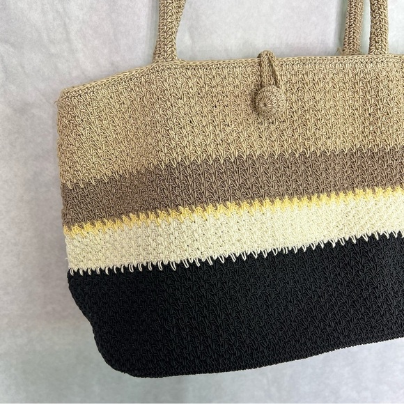 Liz Claiborne Crochet Knit Shoulder Bag Purse - Picture 2 of 10